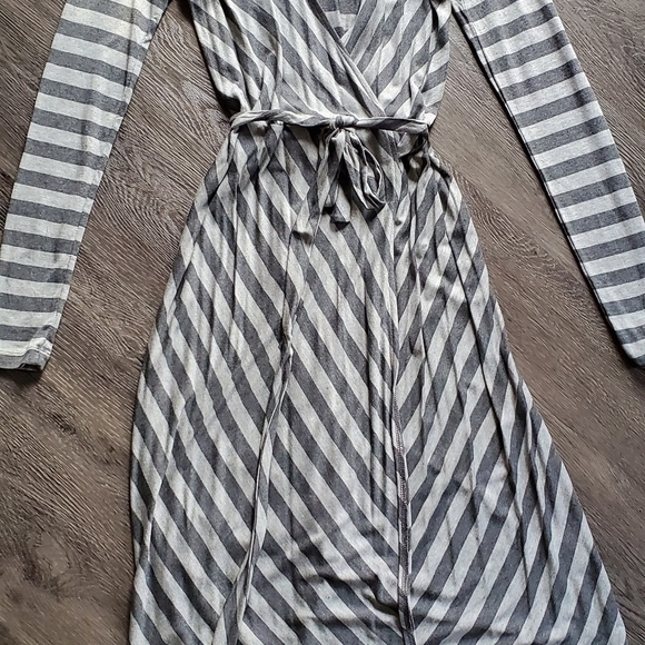 Wrap Dress - Picture 4 of 4